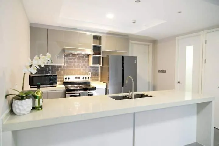 Apartment With Roof Top Pool. Kingston Jamaica